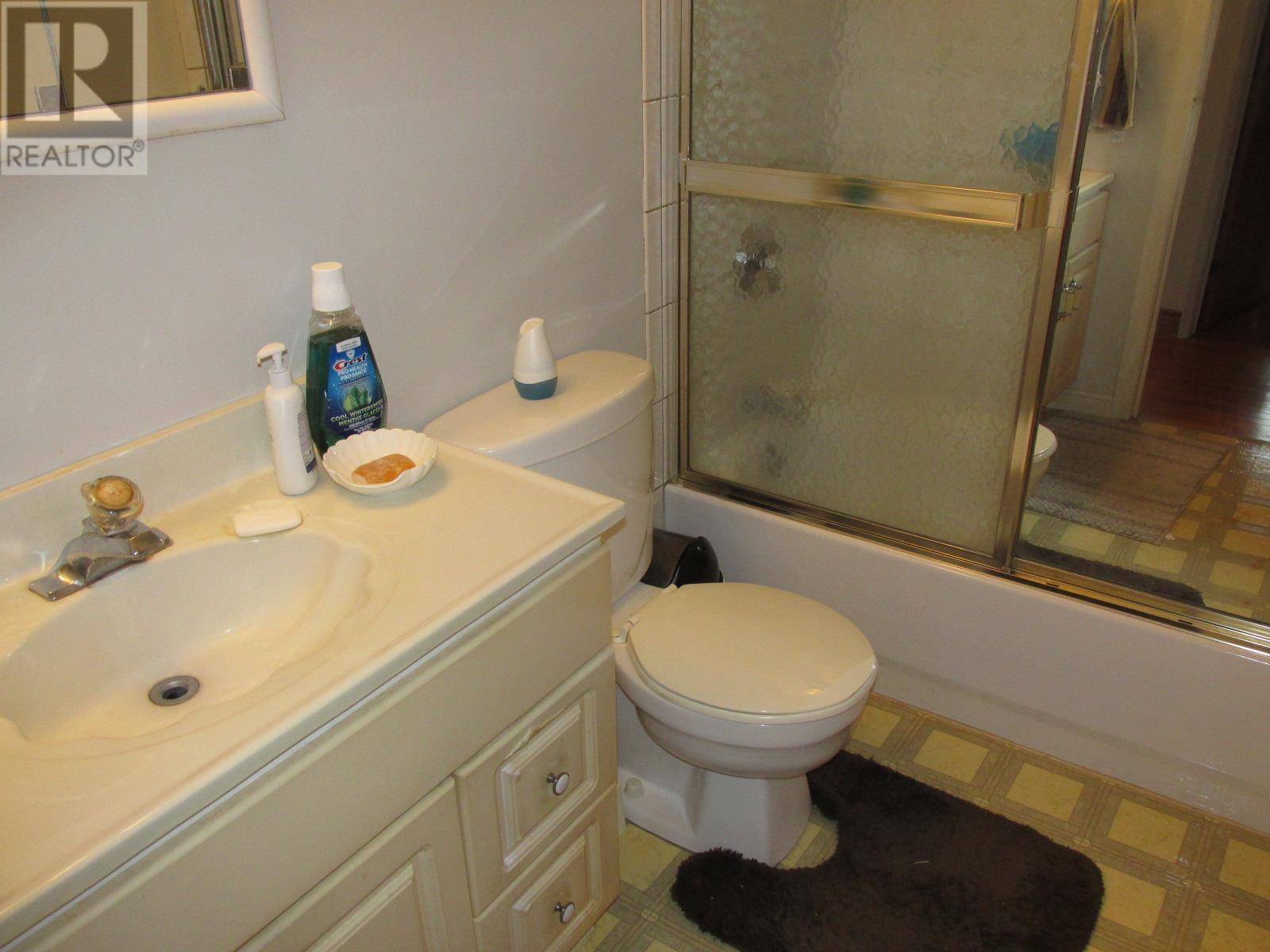 53 Valley CRES - 27