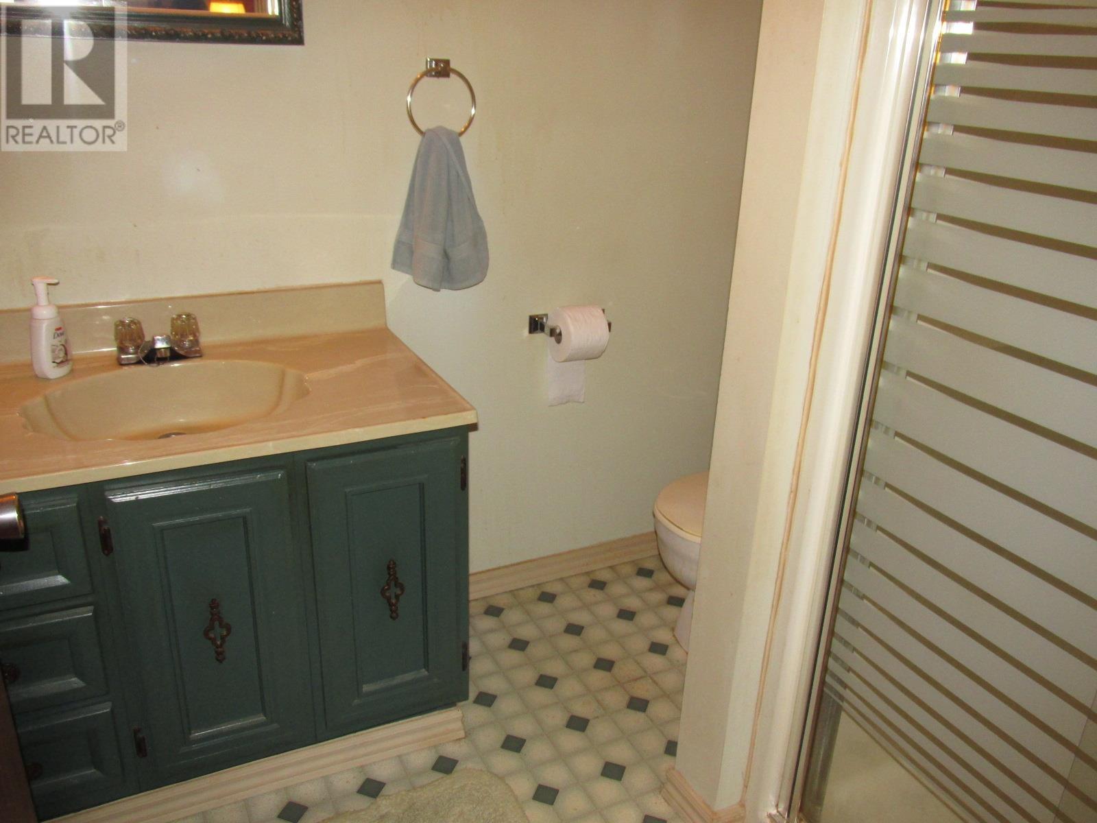 53 Valley CRES - 28