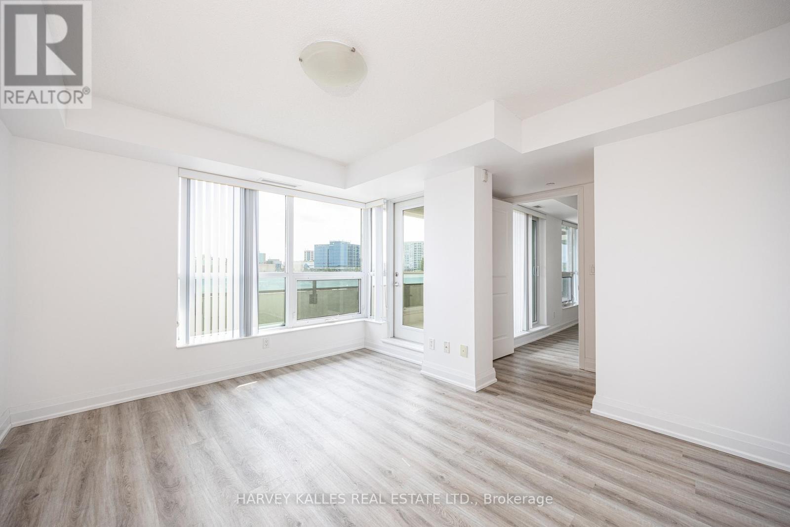 #317 75 NORMAN BETHUNE AVENUE - 35