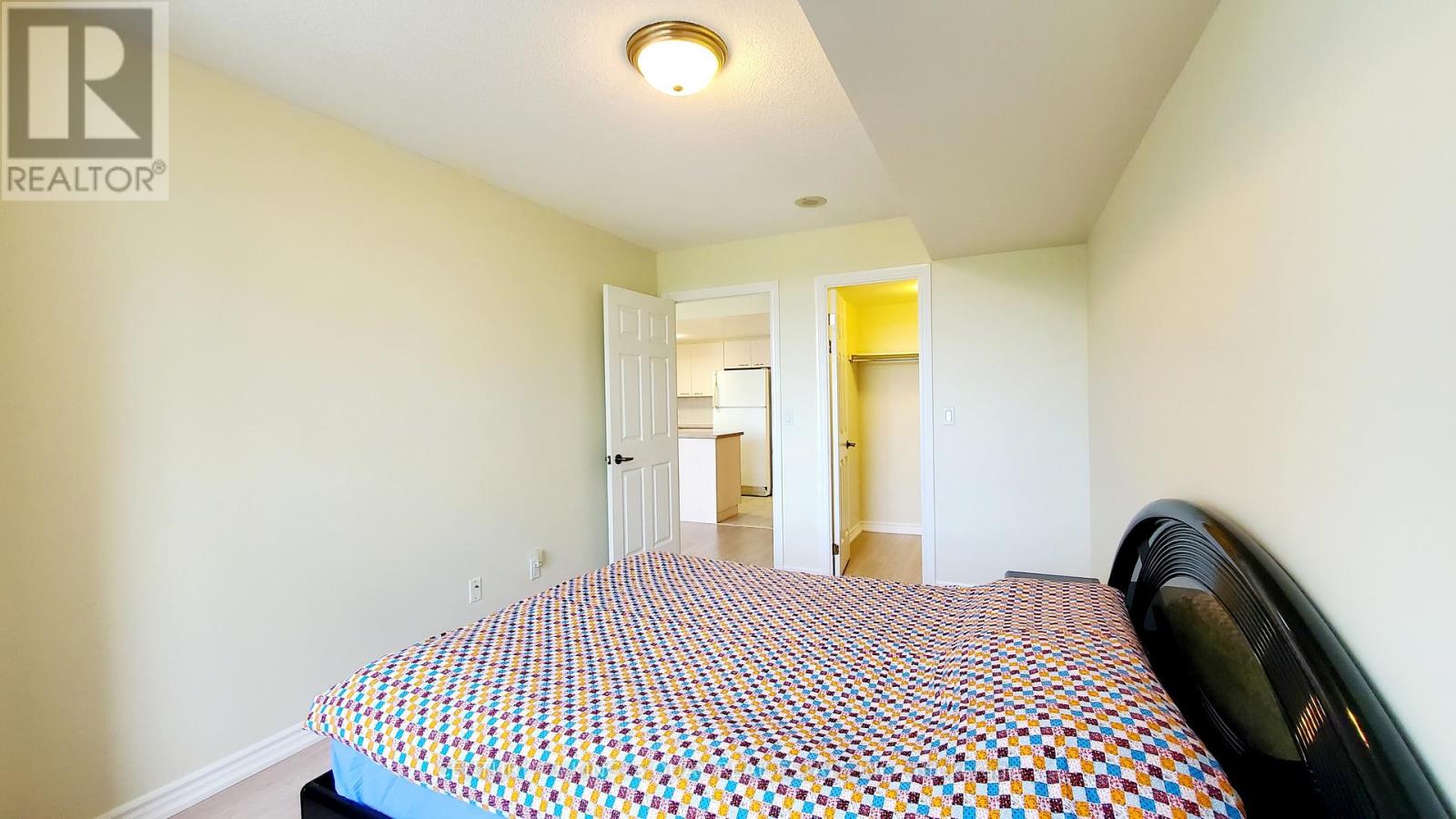 #303 130 POND DRIVE - 18