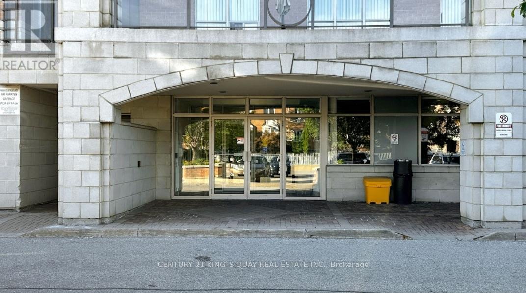 #303 130 POND DRIVE - 3