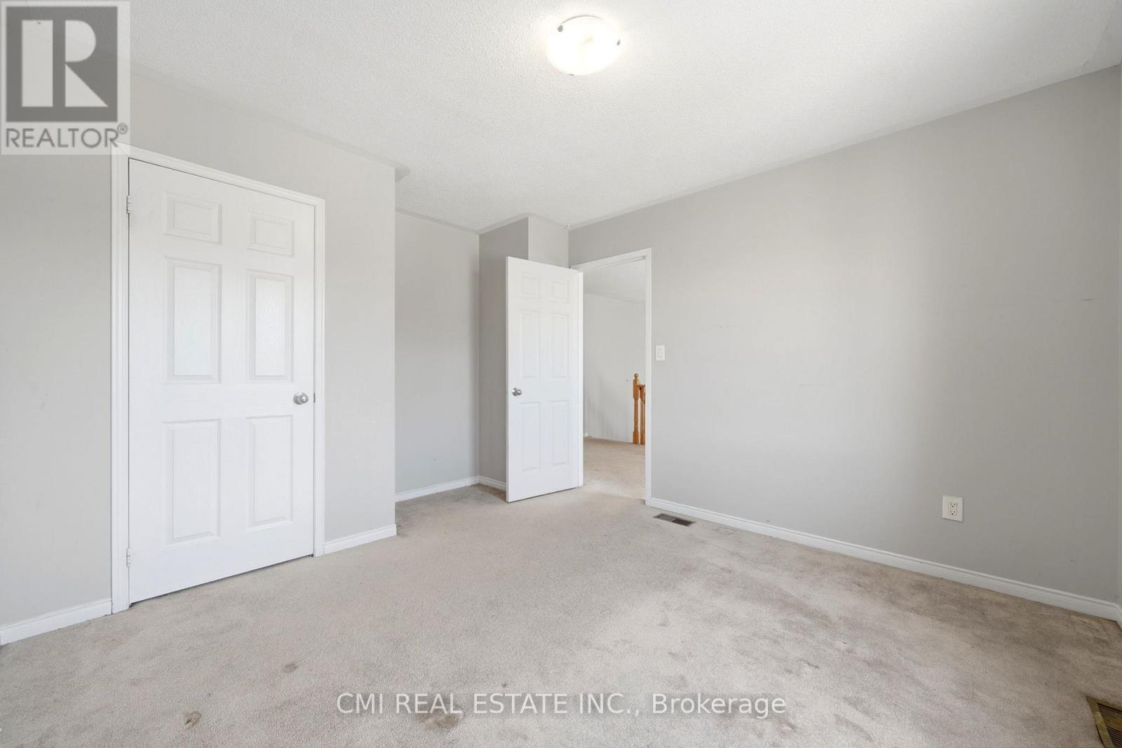 82 GWILLIMBURY DRIVE - 20