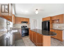 82 Gwillimbury Drive, Bradford West Gwillimbury, ON L3Z0C8 Photo 13