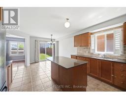 82 Gwillimbury Drive, Bradford West Gwillimbury, ON L3Z0C8 Photo 14