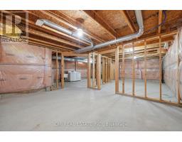 82 Gwillimbury Drive, Bradford West Gwillimbury, ON L3Z0C8 Photo 36