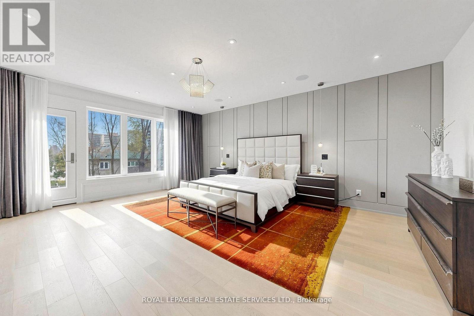 203 CRESTWOOD ROAD - 23