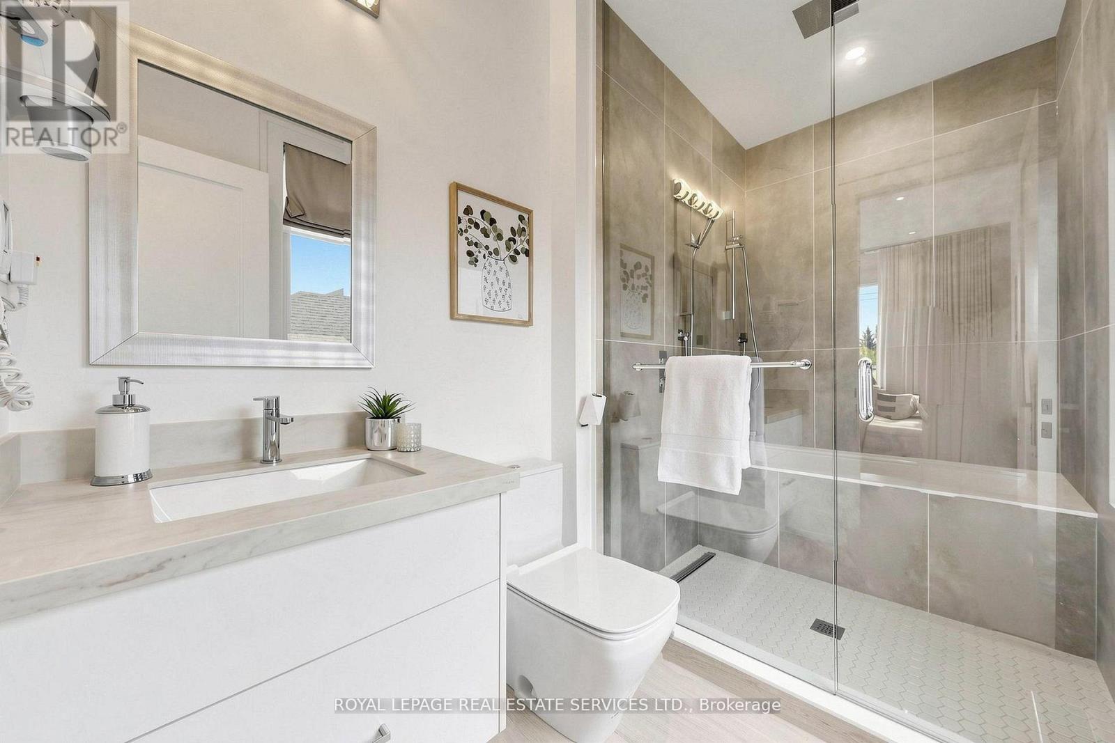 203 CRESTWOOD ROAD - 36