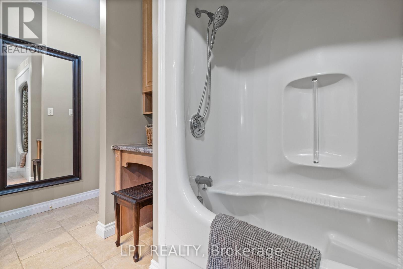 293 HEDGE ROAD - 19