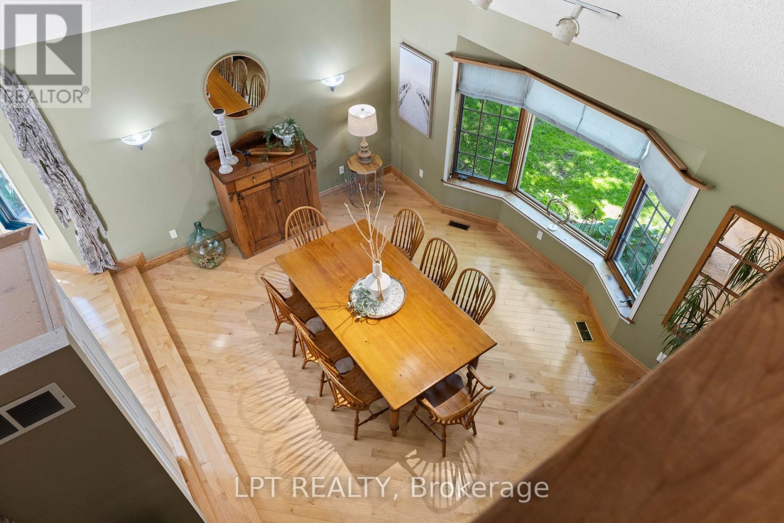 293 HEDGE ROAD - 23