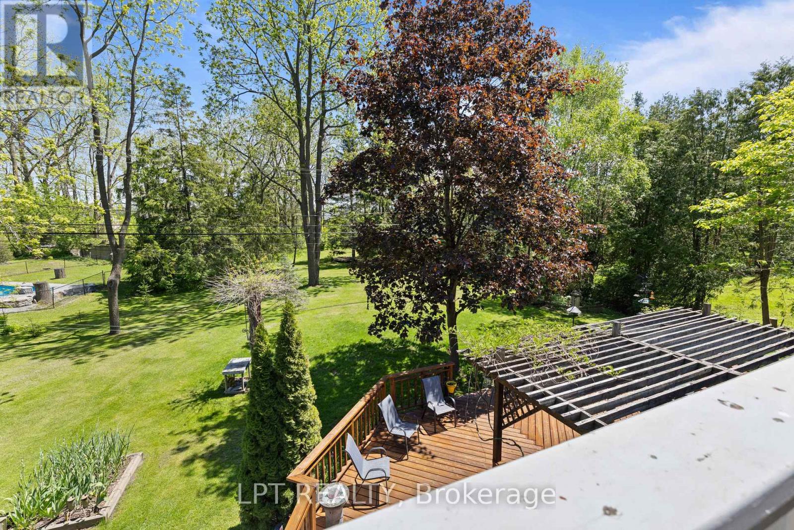 293 HEDGE ROAD - 26