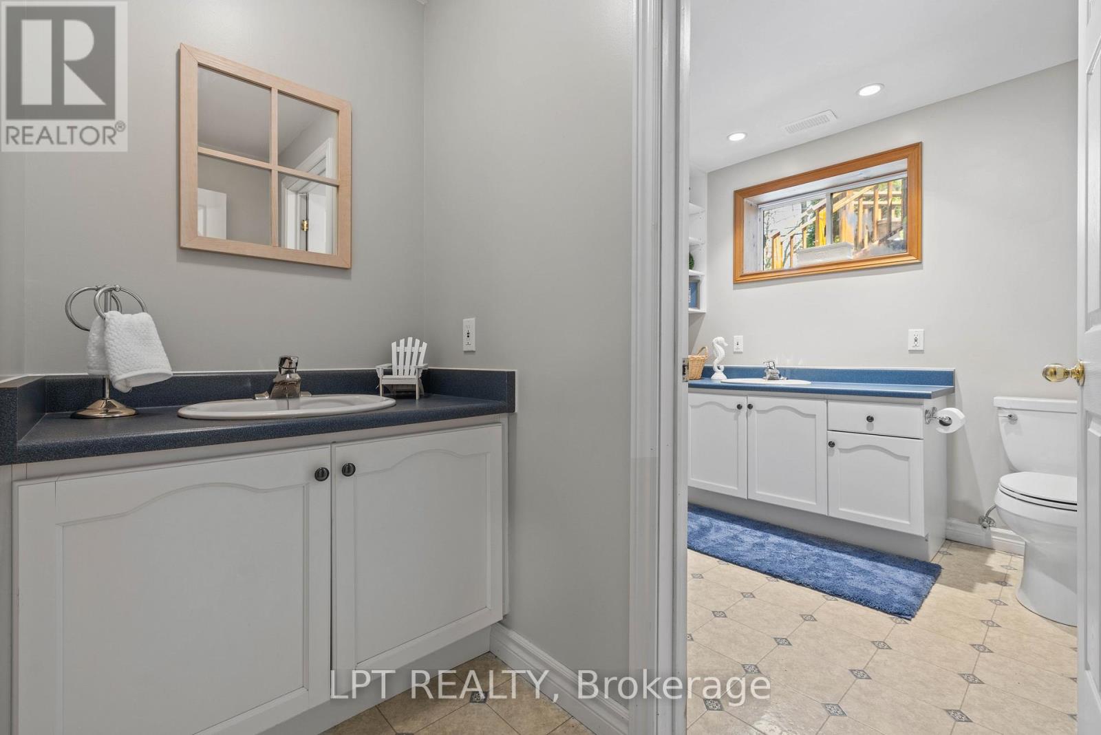 293 HEDGE ROAD - 34