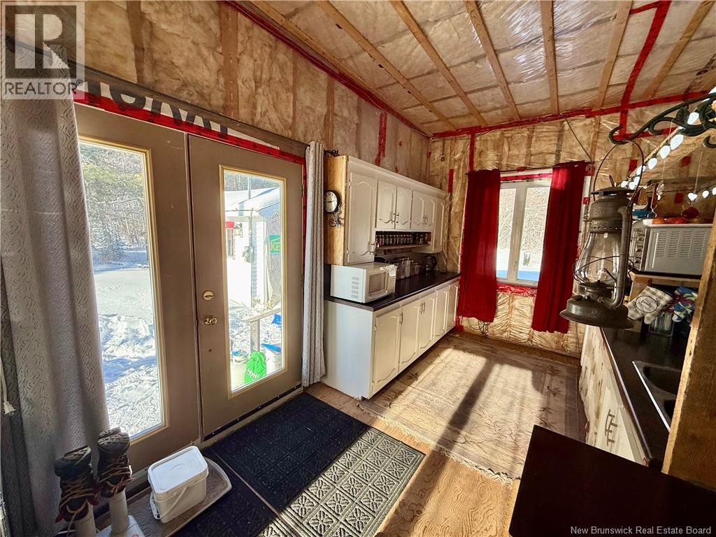 1398 Saint-Sosime Road