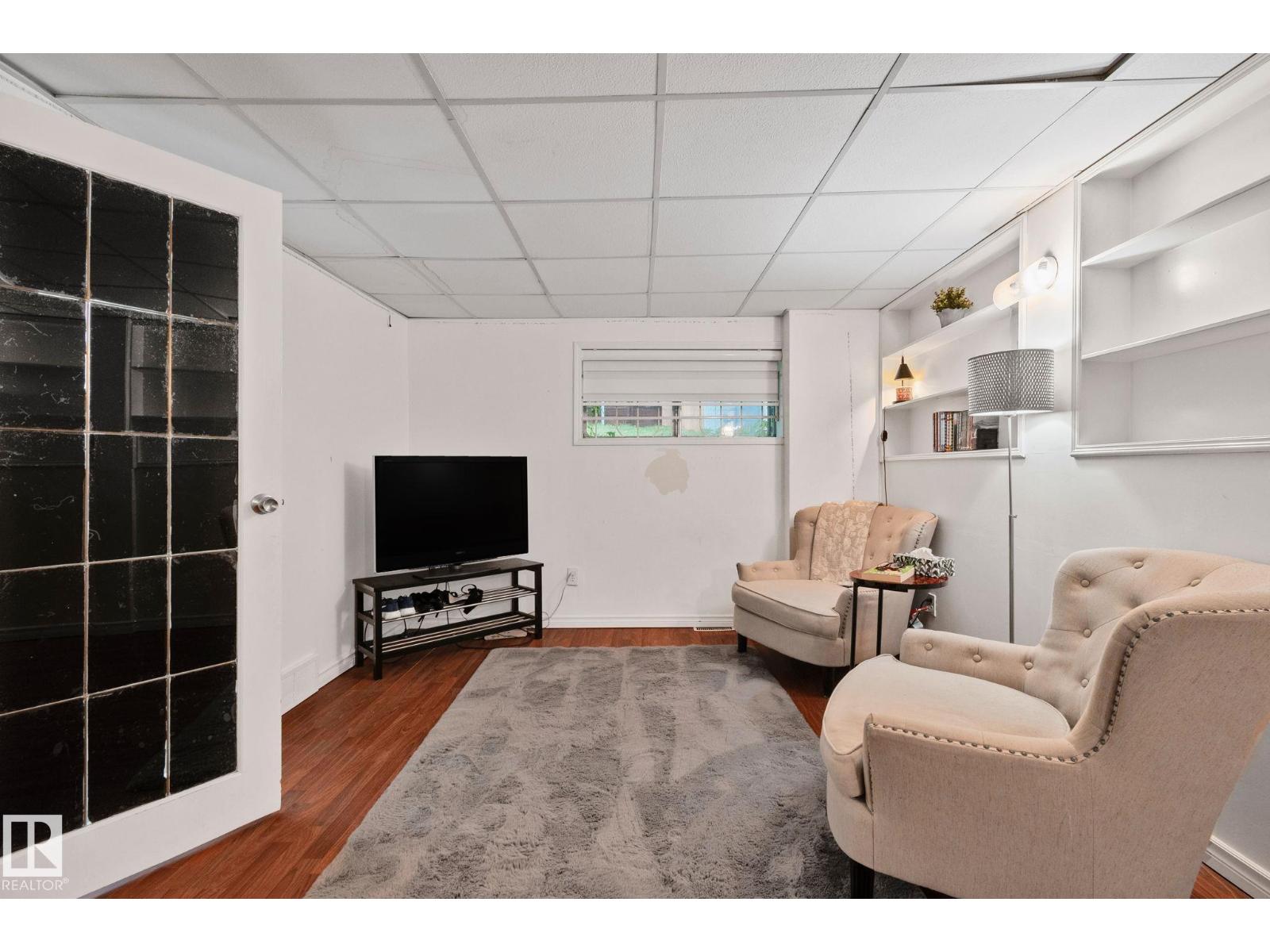 34 BEACON CR — photo 16