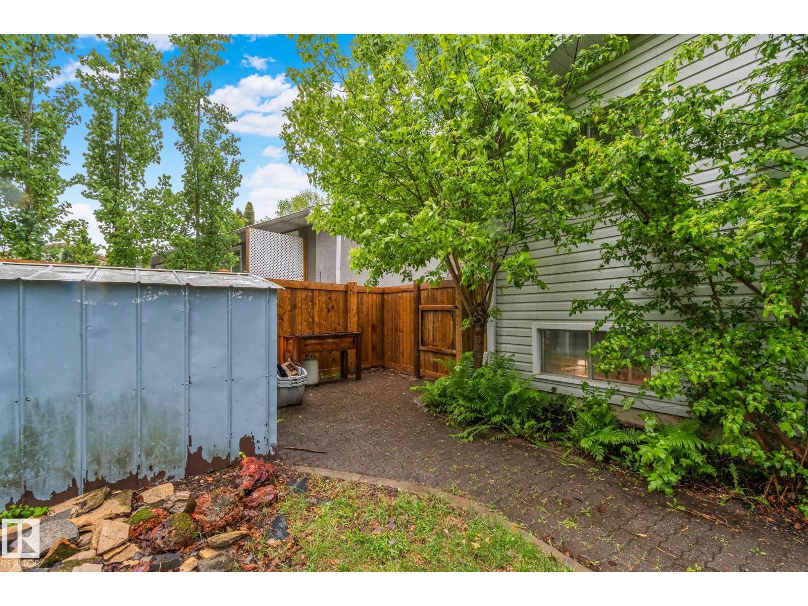 34 BEACON CR — photo 37