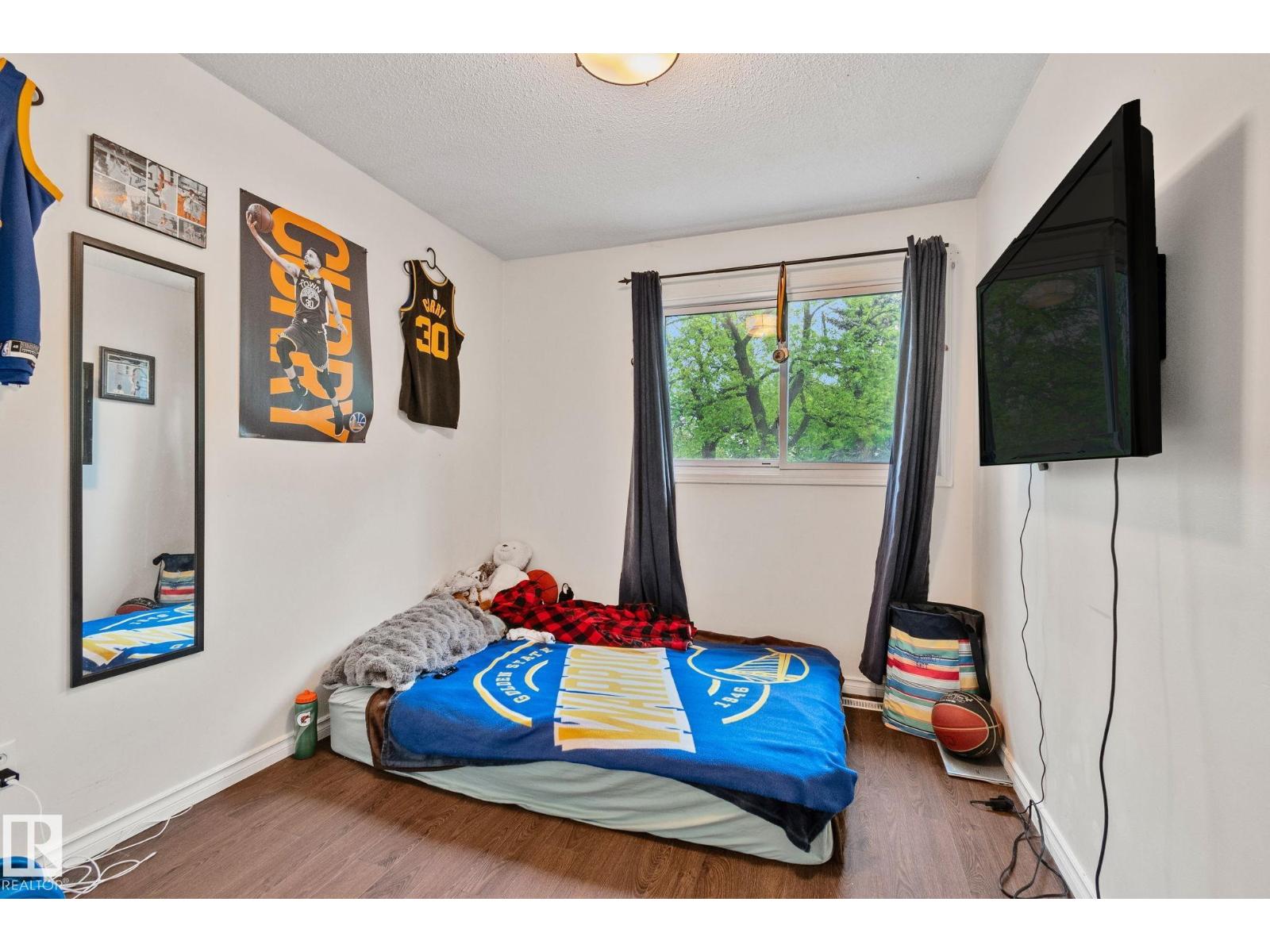 34 BEACON CR — photo 32