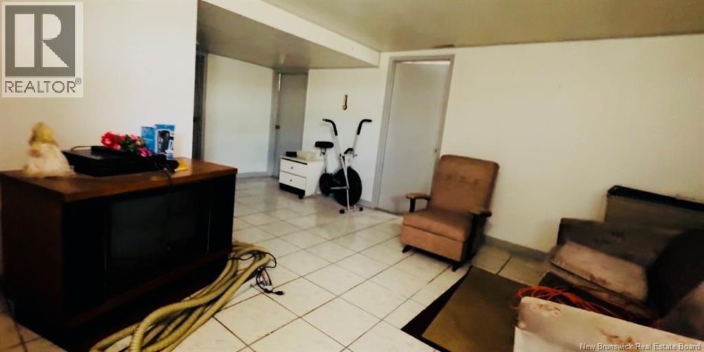 6 Thompson Road - 10