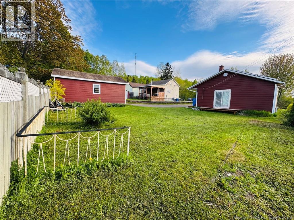 6 Thompson Road - 15