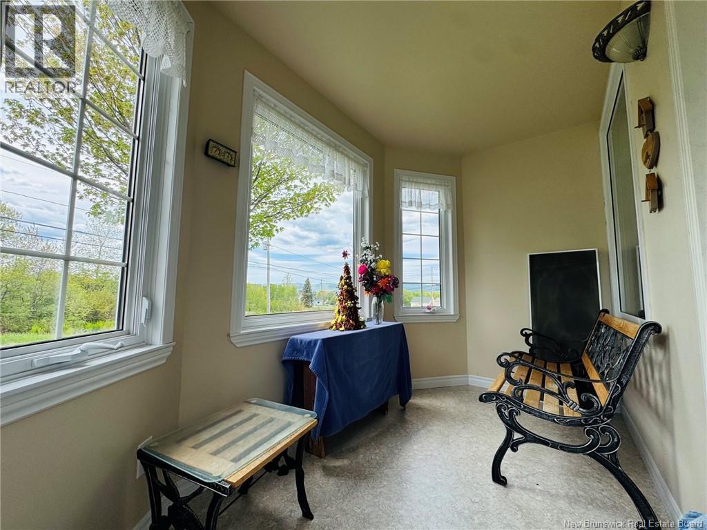 6 Thompson Road - 2