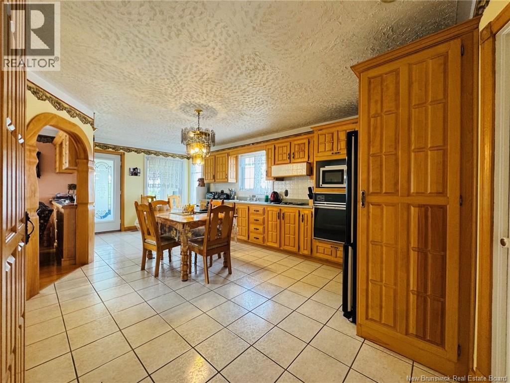 6 Thompson Road - 3