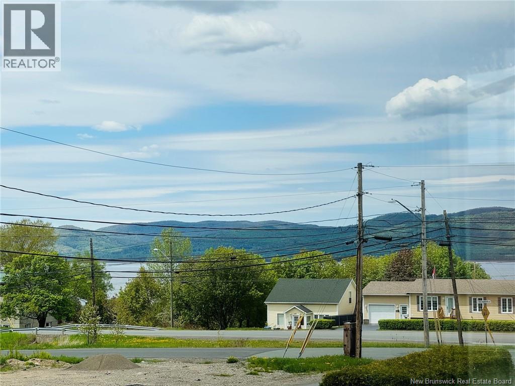 6 Thompson Road - 16