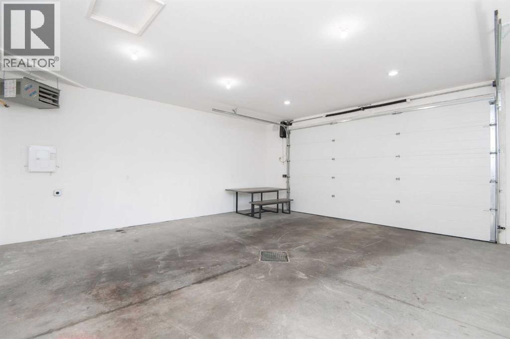 104 Almond Crescent - 34