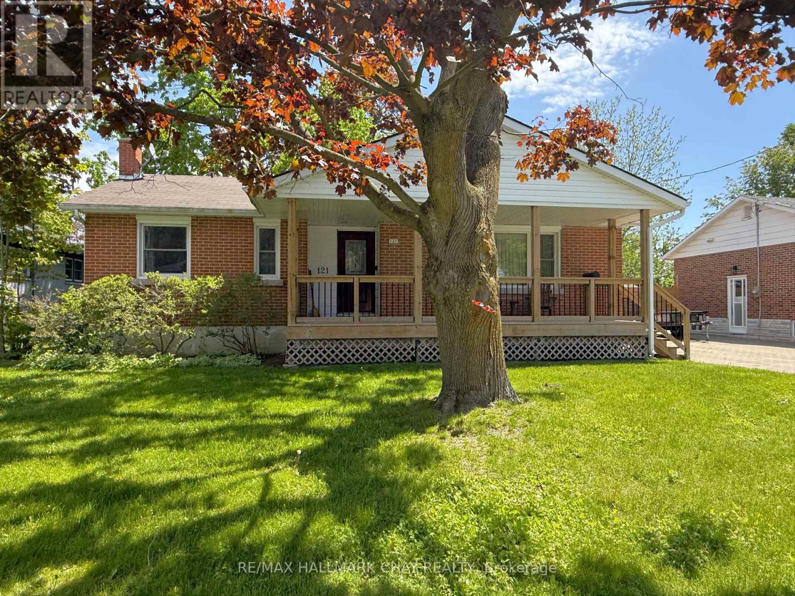 121 RODNEY STREET - 27