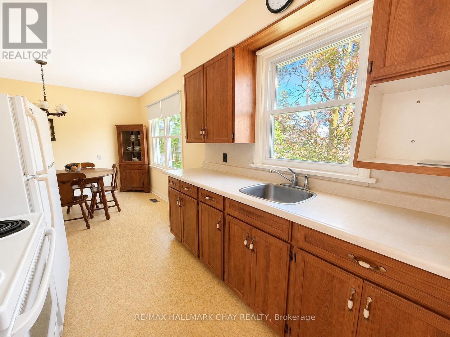 121 RODNEY STREET - 8