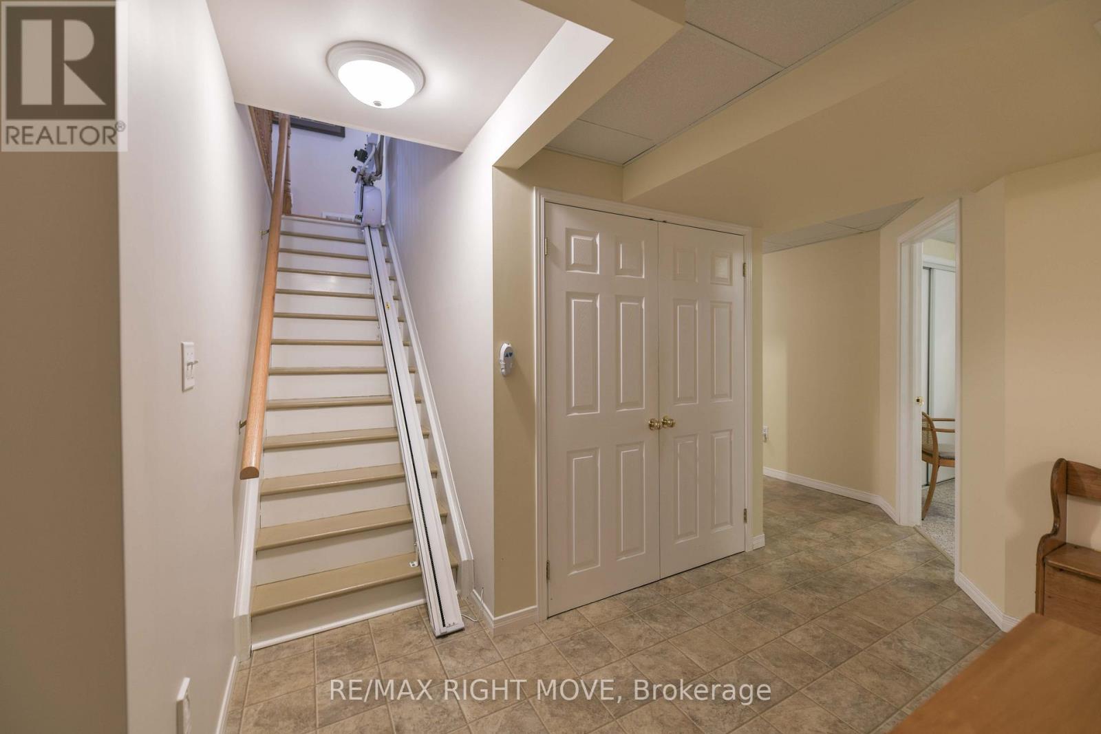 3170 MONARCH DRIVE W - 24