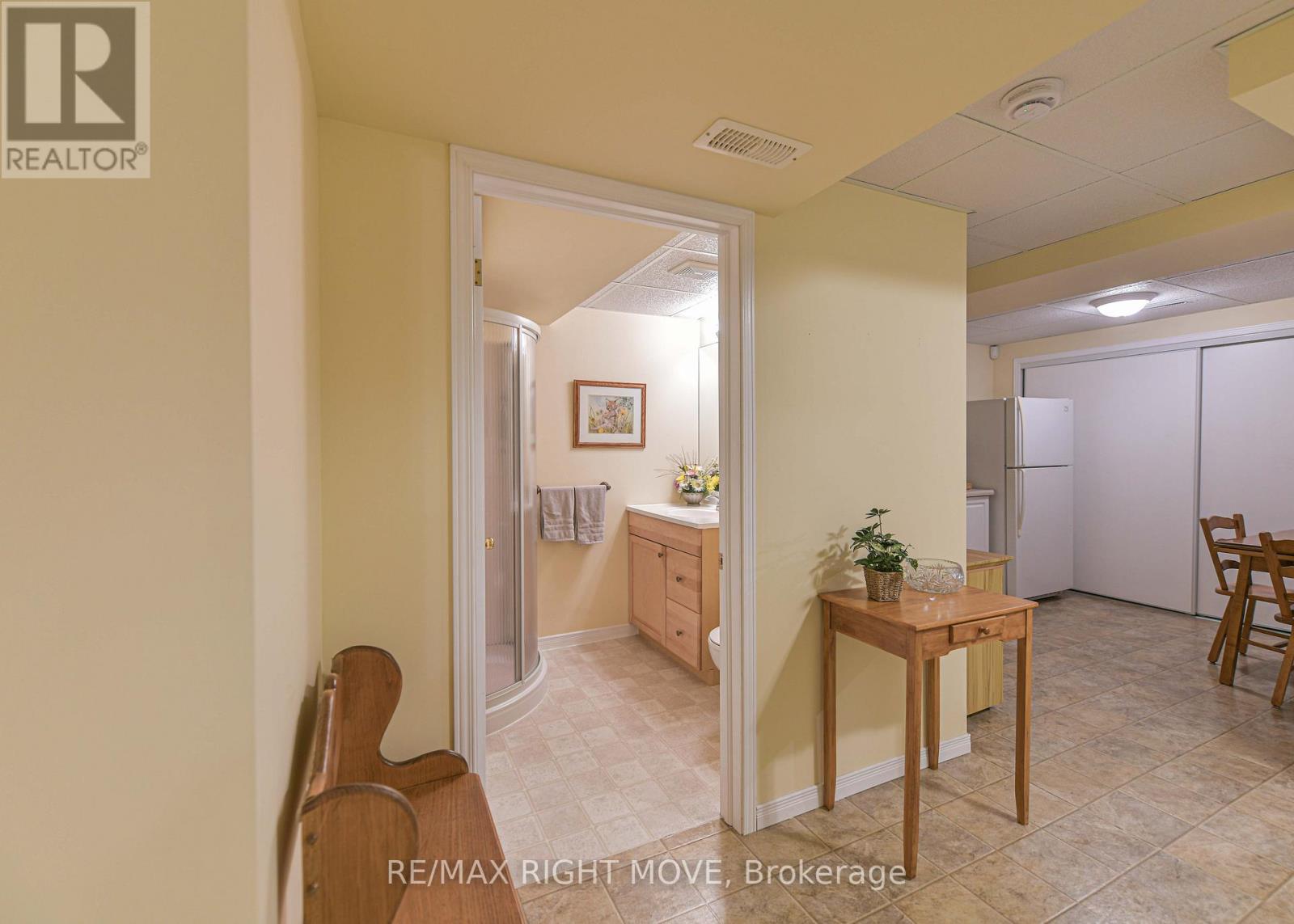 3170 MONARCH DRIVE W - 25