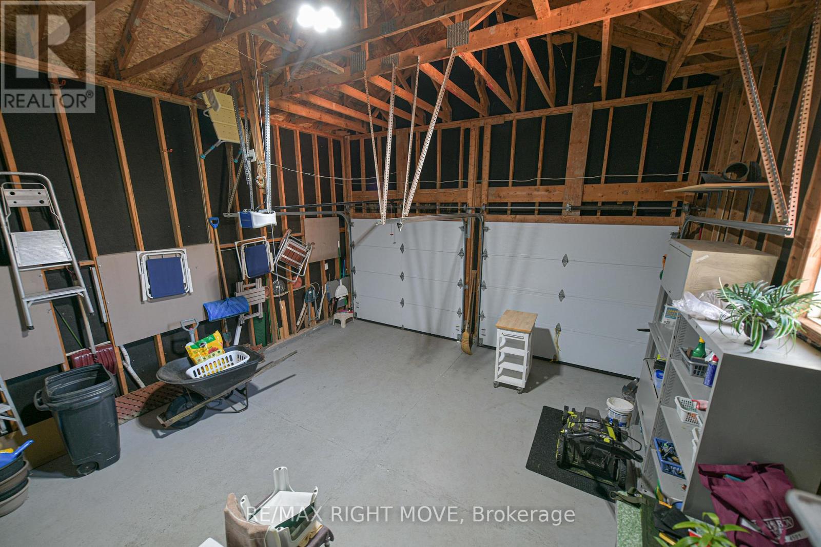 3170 MONARCH DRIVE W - 36
