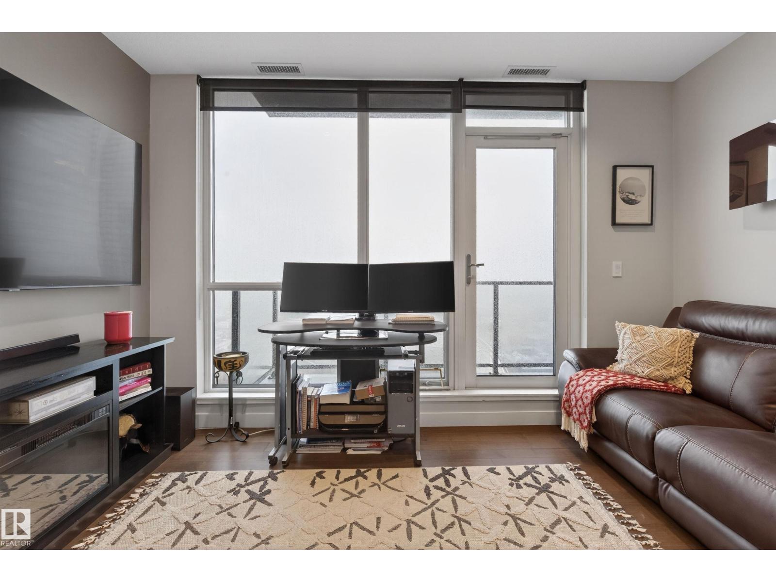 #2804 10238 103 ST NW - 2