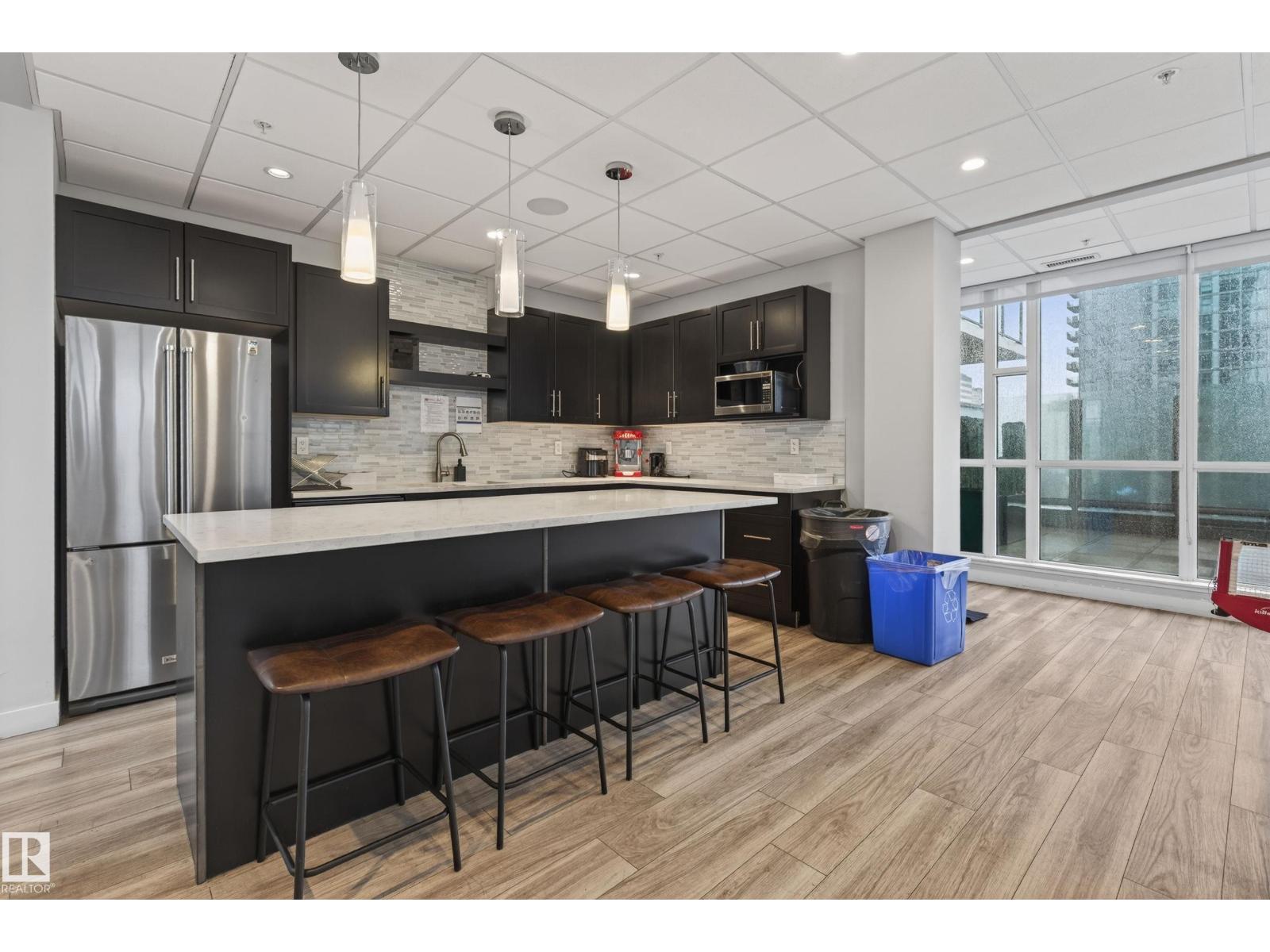 #2804 10238 103 ST NW - 27