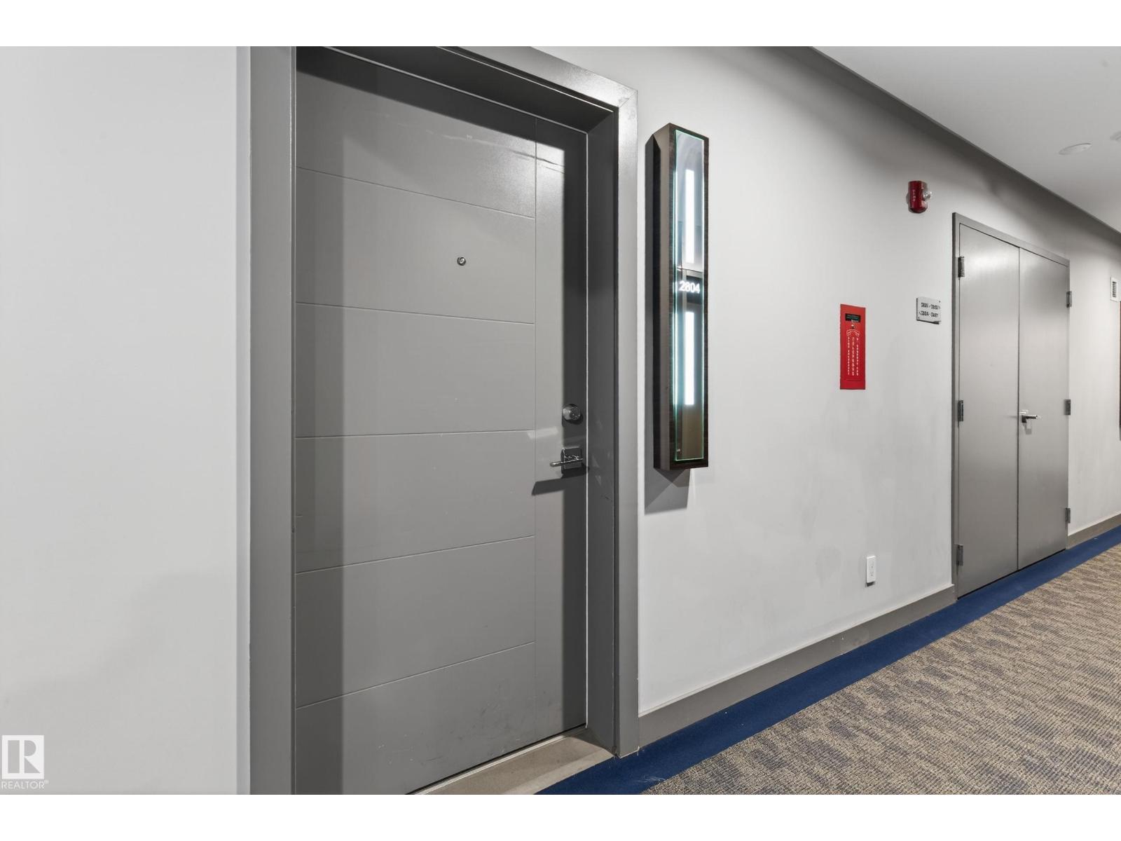 #2804 10238 103 ST NW - 17