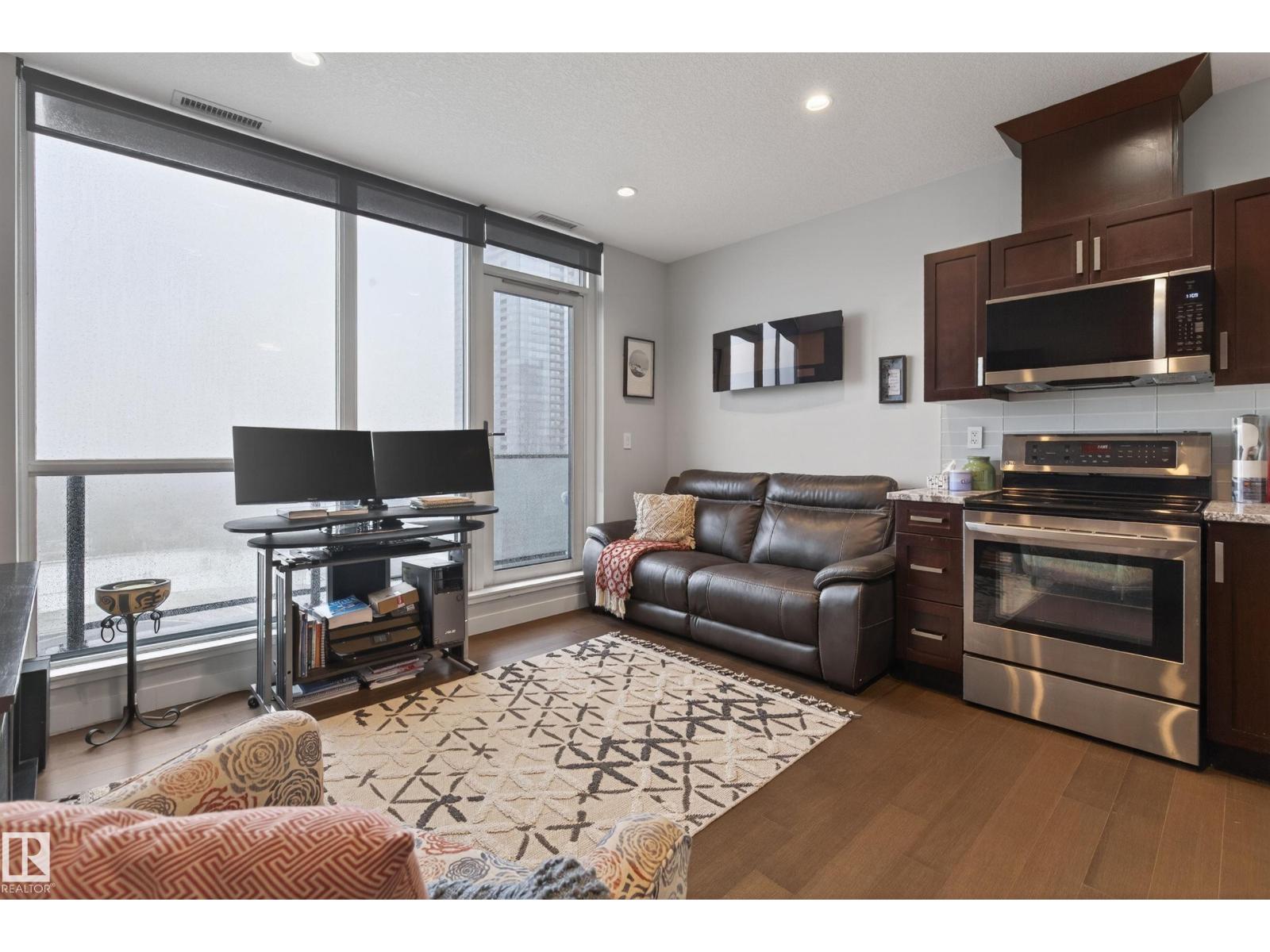 #2804 10238 103 ST NW - 6