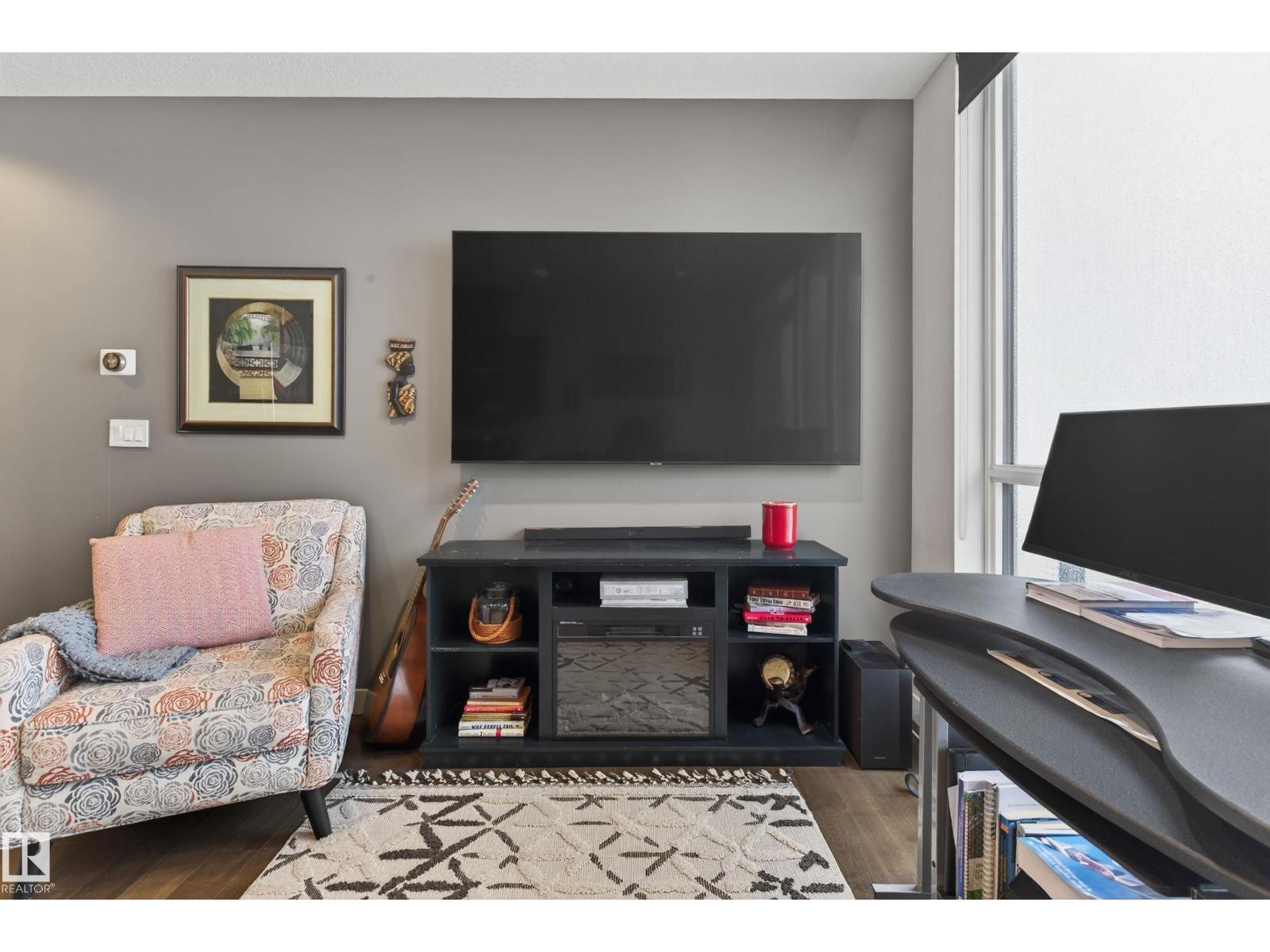 #2804 10238 103 ST NW - 4