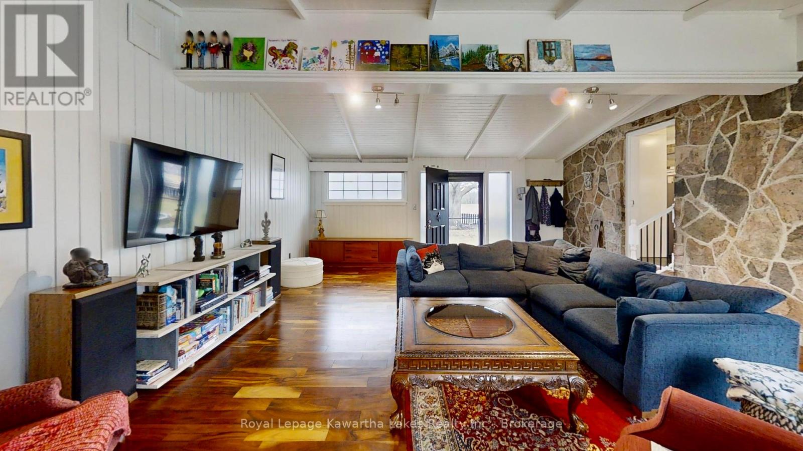 114 COLBORNE STREET W - 10