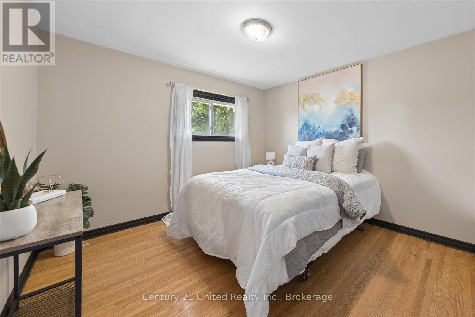 534 ROBERT ROAD - 21