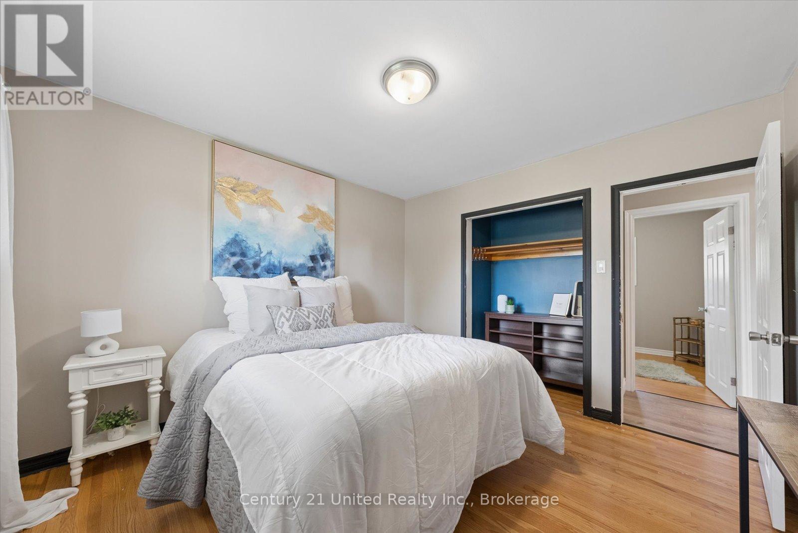 534 ROBERT ROAD - 22