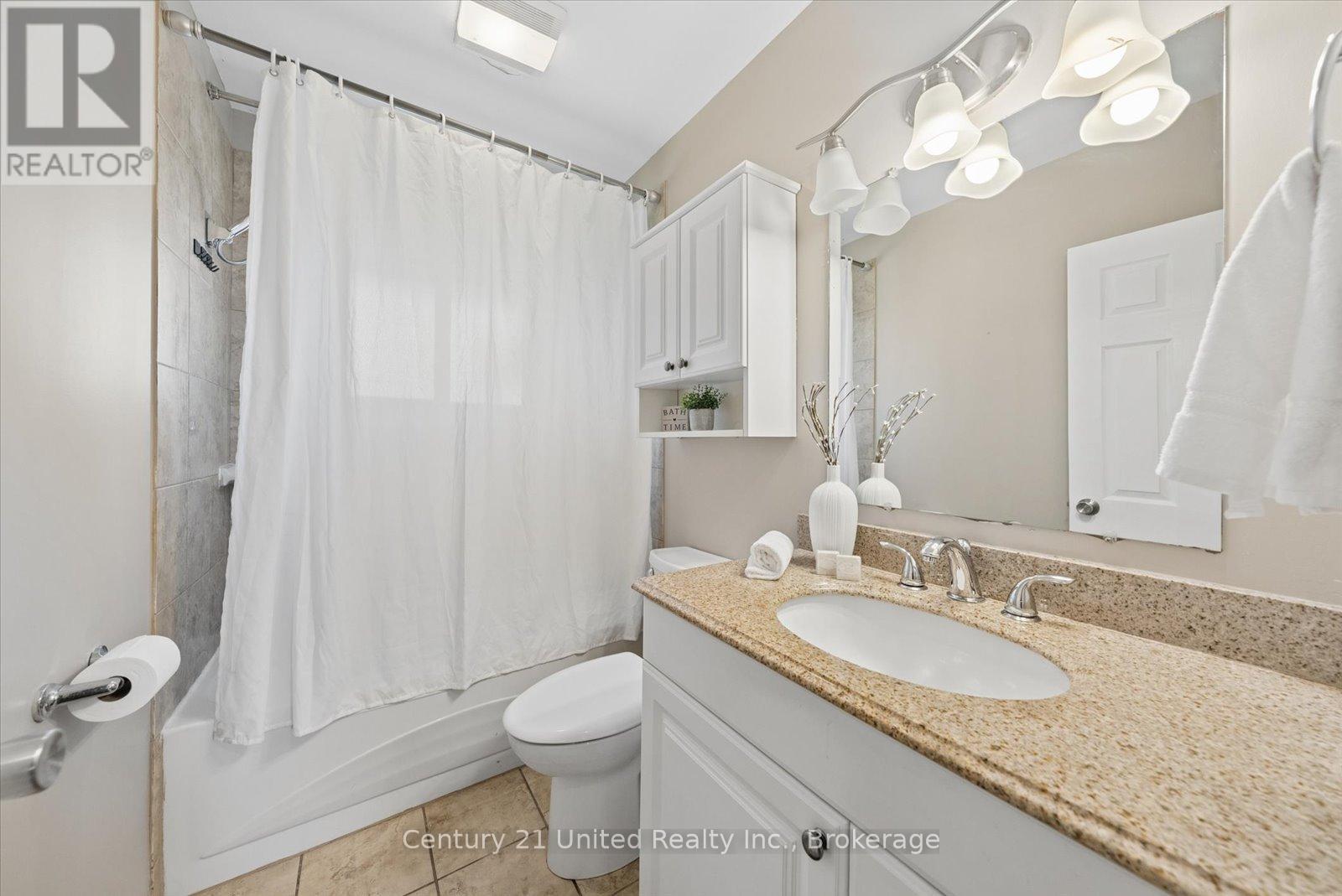 534 ROBERT ROAD - 24