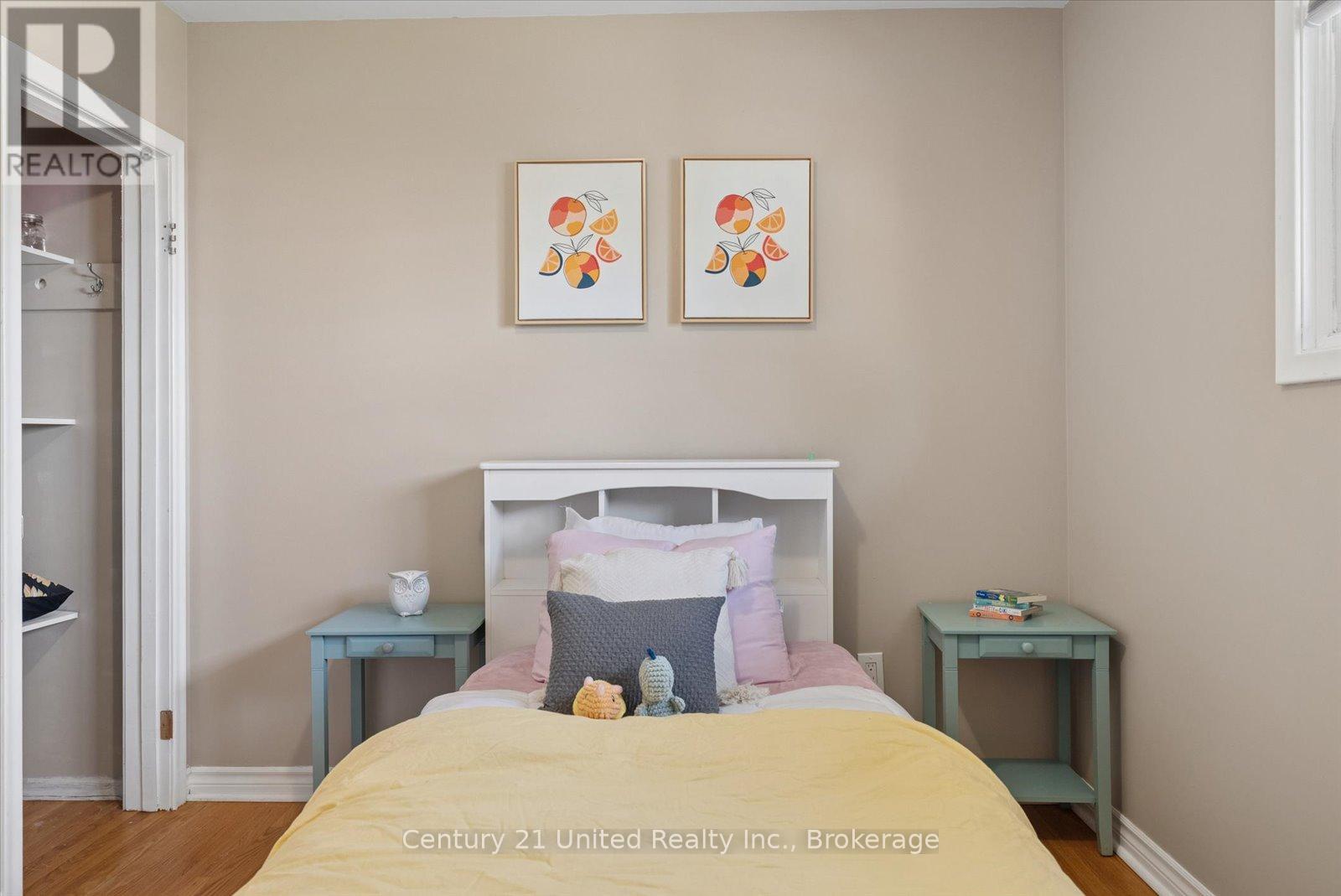 534 ROBERT ROAD - 27