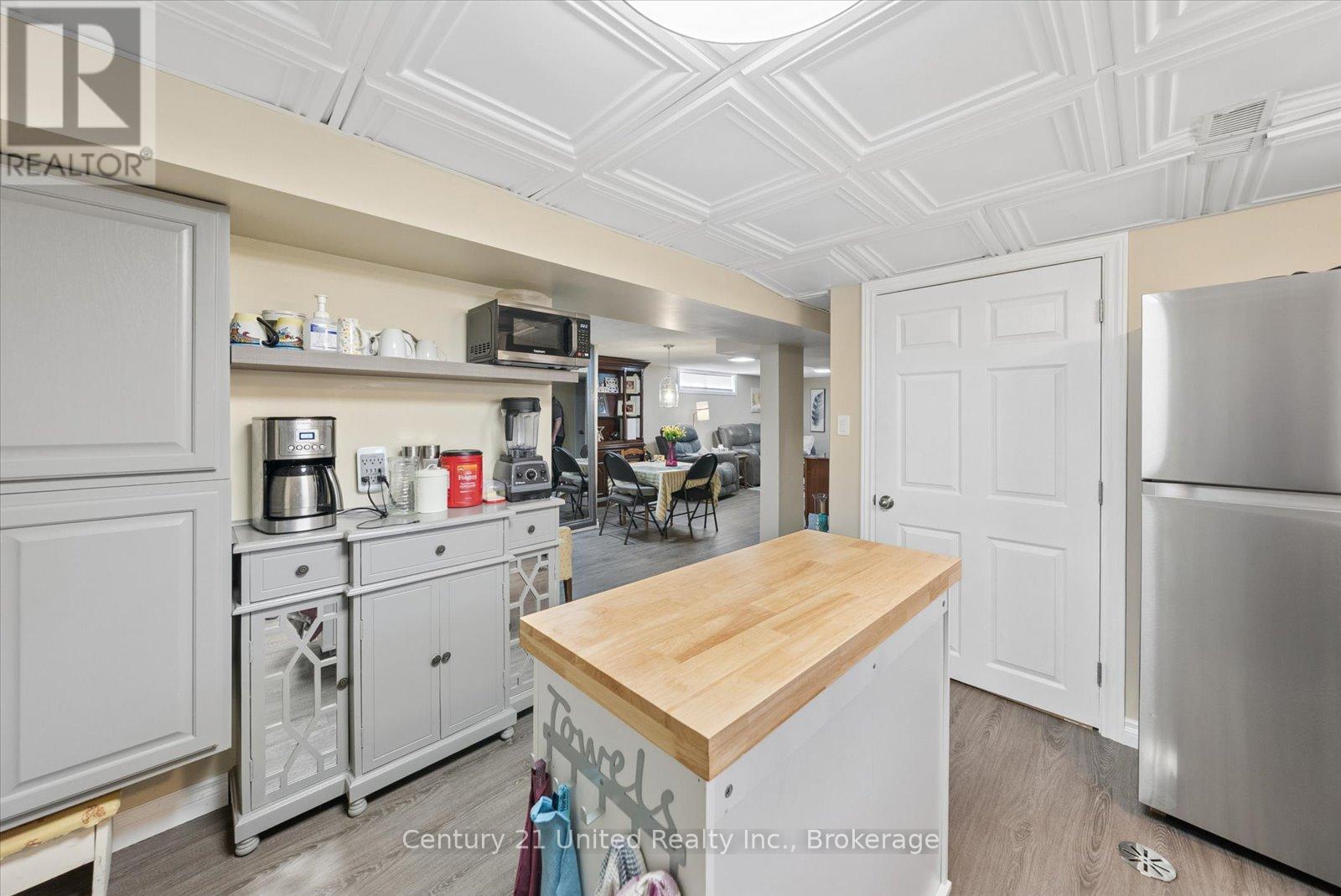 534 ROBERT ROAD - 37