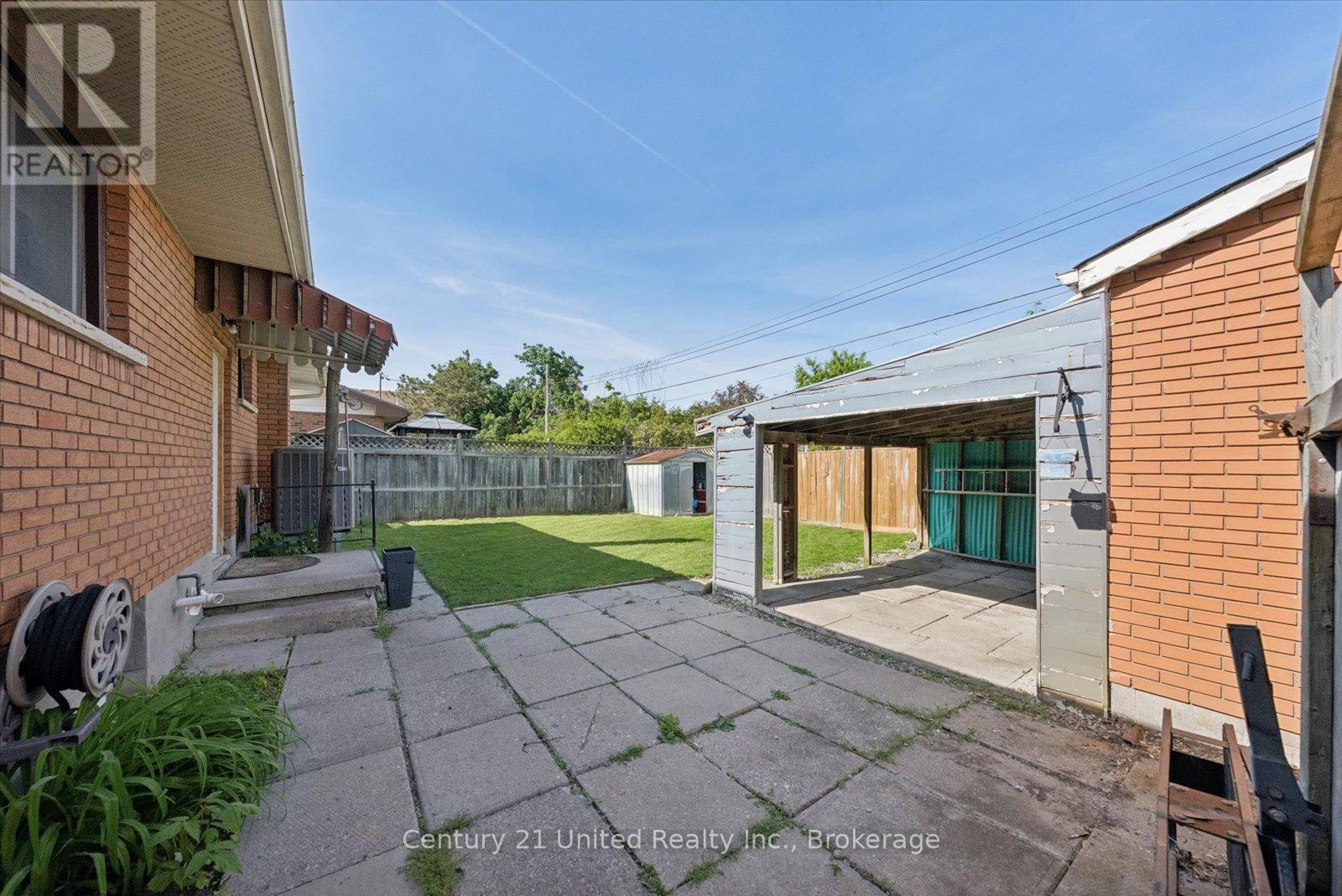 534 ROBERT ROAD - 42