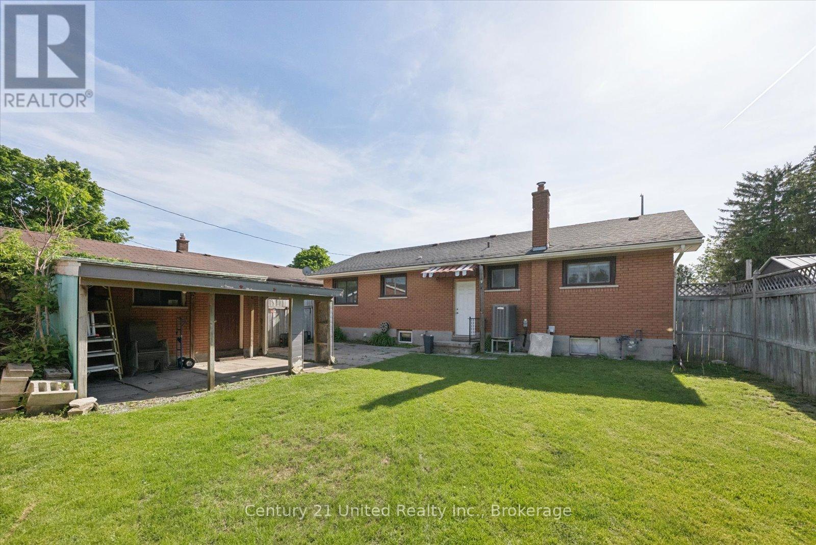 534 ROBERT ROAD - 44