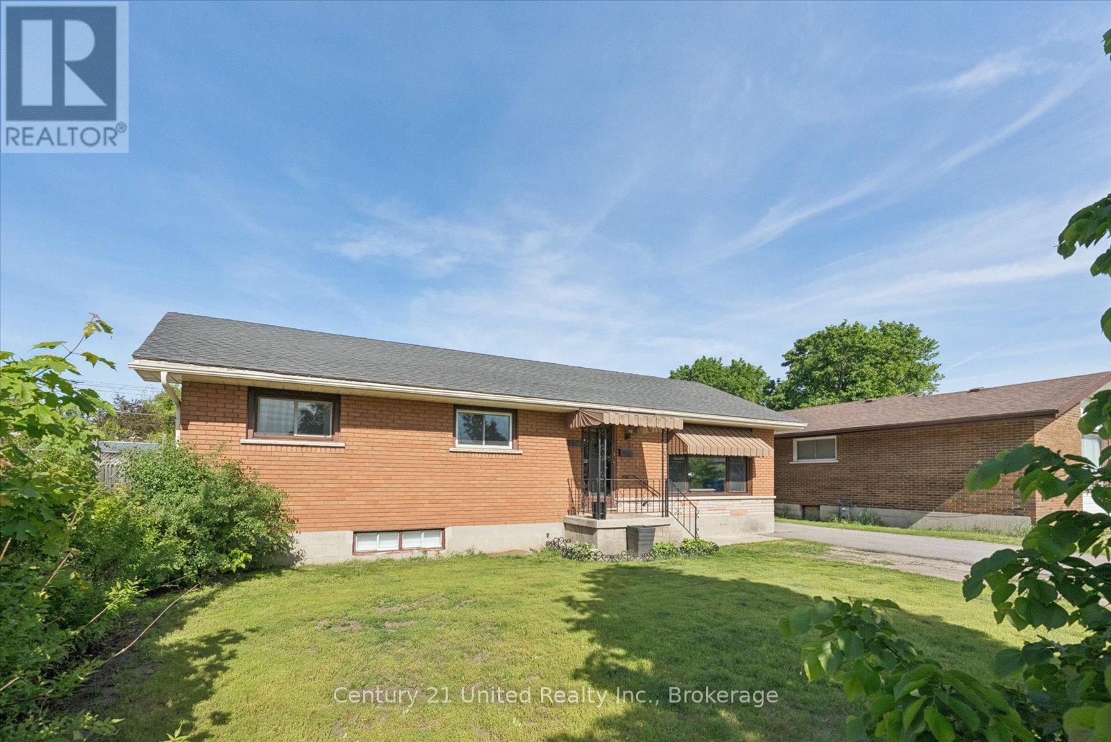 534 ROBERT ROAD - 5