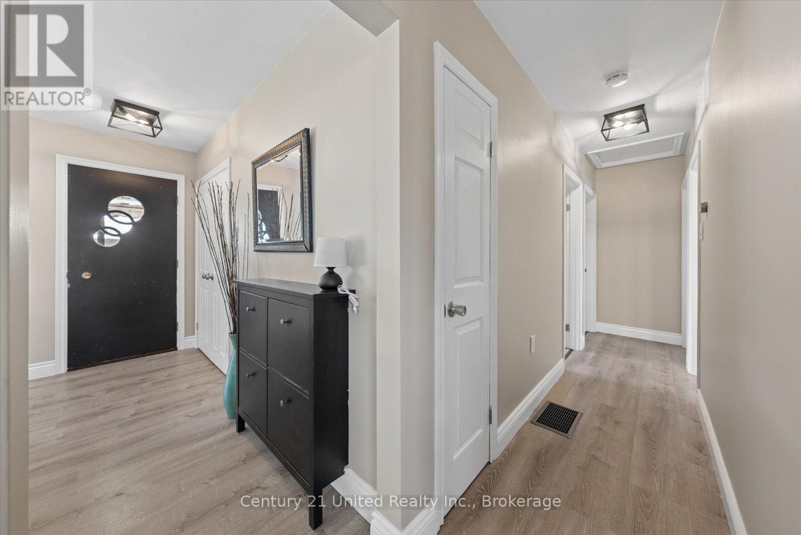 534 ROBERT ROAD - 6