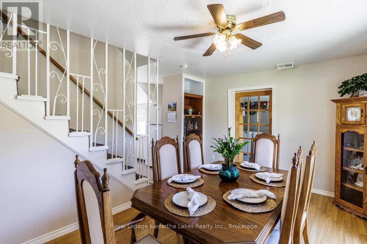 99 LINDSAY STREET - 22