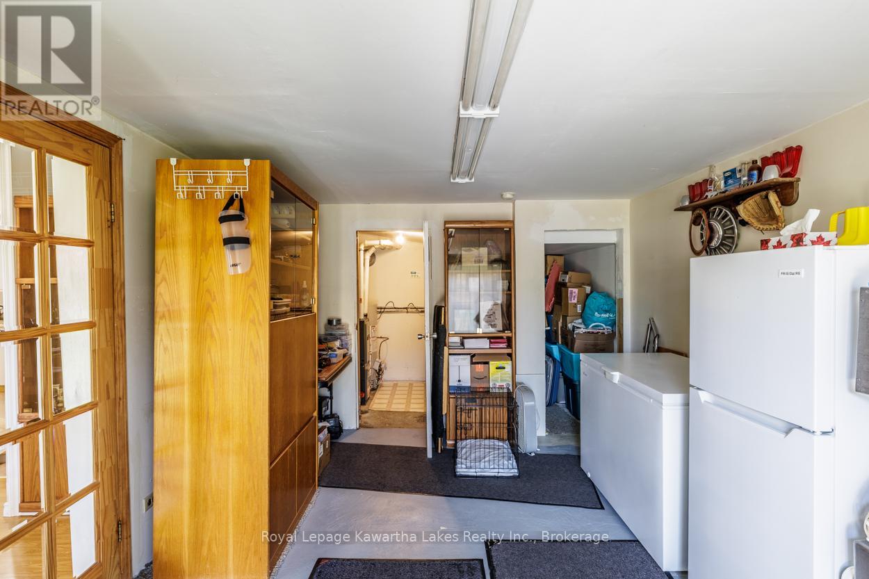 99 LINDSAY STREET - 42