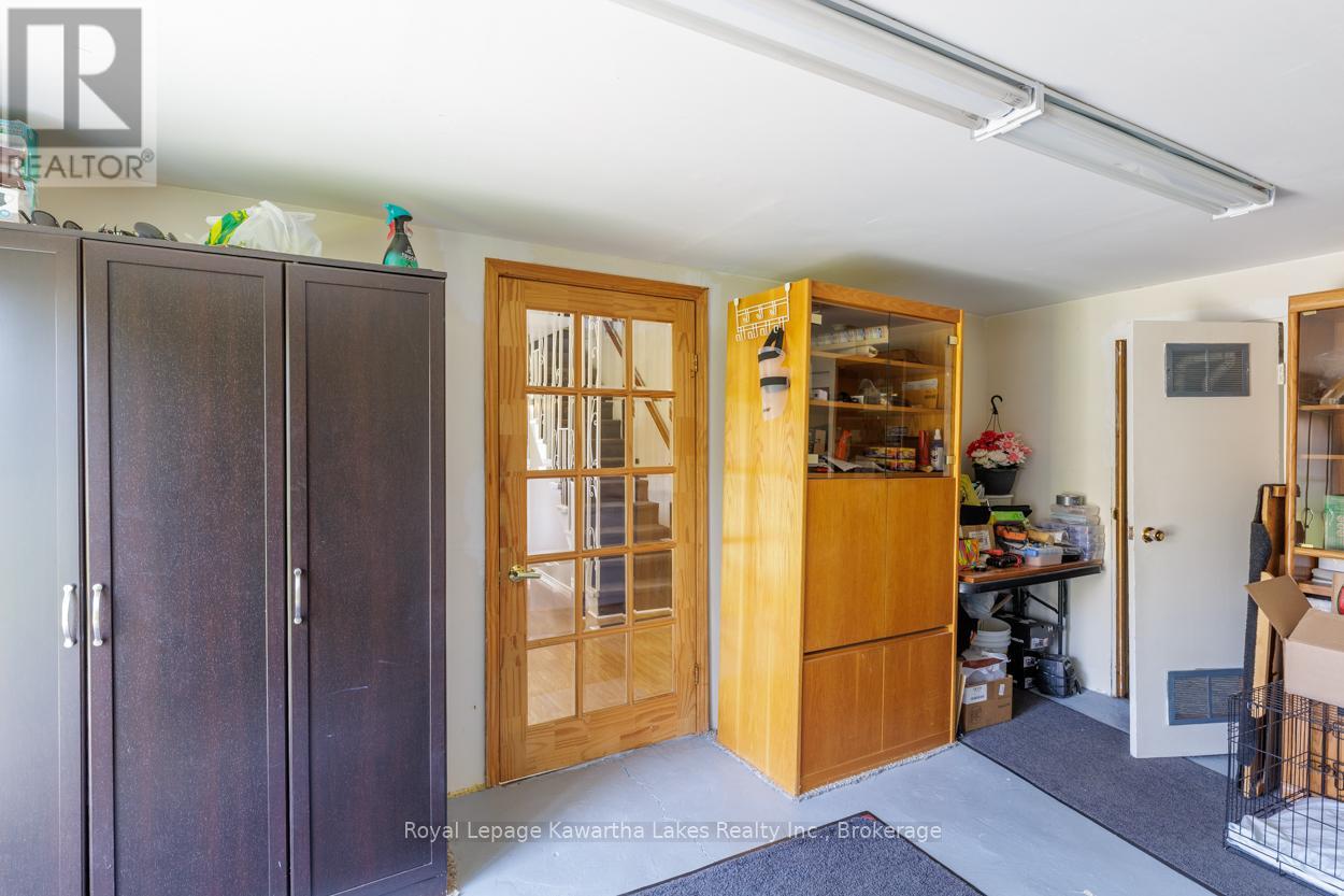 99 LINDSAY STREET - 43