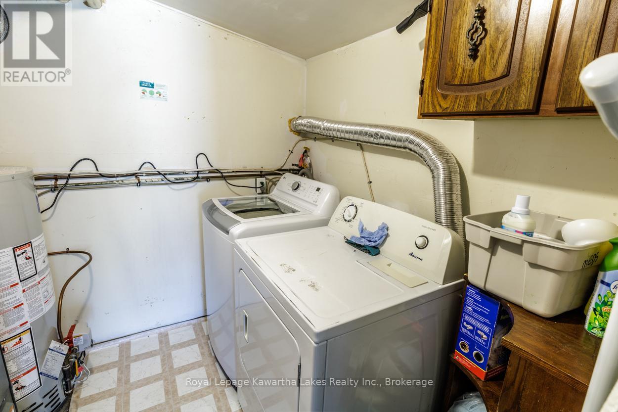 99 LINDSAY STREET - 45