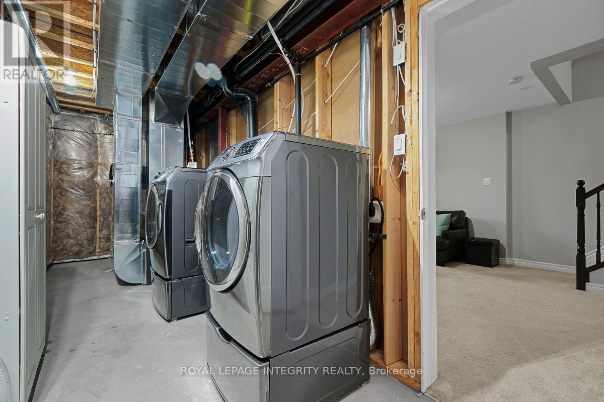 352 AXIS WAY - 40